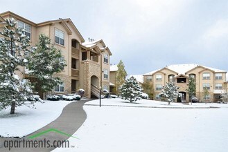 The Village at Legacy Ridge in Westminster, CO - Foto de edificio - Building Photo