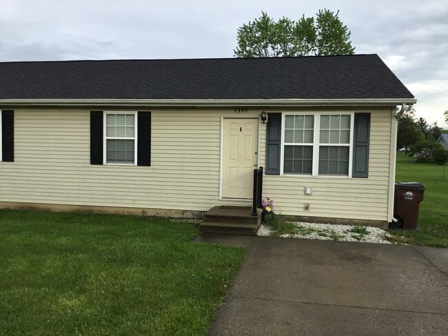 1395 Jackson Ave, Unit S. Jackson Ave