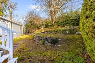 1014 Crest Pl in Kent, WA - Building Photo - Building Photo