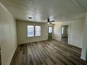 706 Pear Dr in West Jefferson, NC - Building Photo - Building Photo
