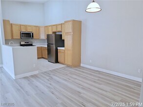 7450 S Eastern Ave in Las Vegas, NV - Building Photo - Building Photo