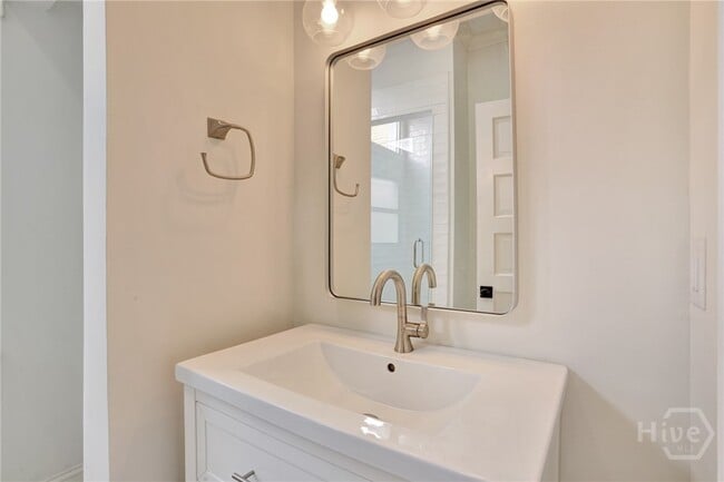 property at 115 W 34th St