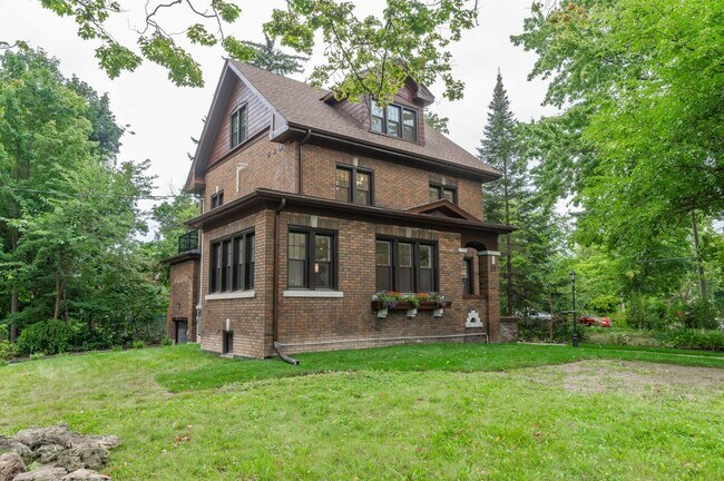 53 Margaret Av in Kitchener, ON - Building Photo - Building Photo