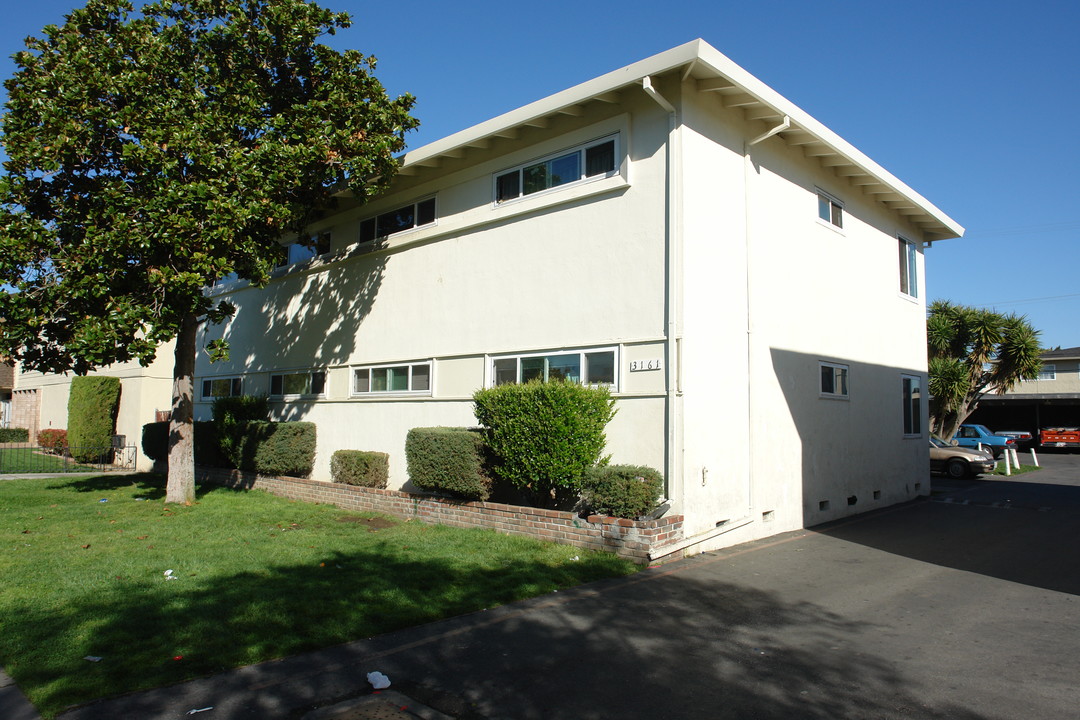 3161 Cadillac Dr in San Jose, CA - Building Photo