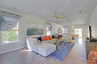 8963 N Red Maple Cir in Summerville, SC - Building Photo - Building Photo