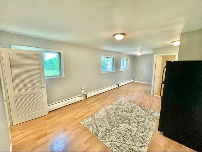 84 Willow St in Cohoes, NY - Building Photo - Building Photo