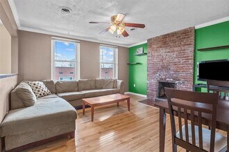 5523 Ellsworth Ave in Pittsburgh, PA - Building Photo - Building Photo