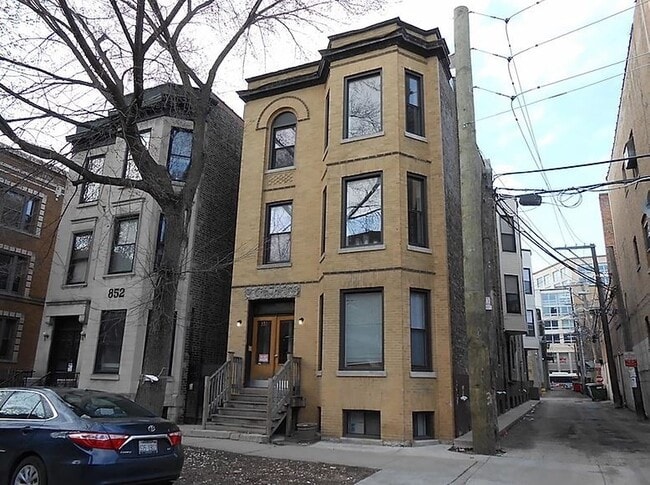 property at 850 W Fletcher St