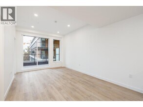 600 Rochester Ave in Coquitlam, BC - Building Photo - Building Photo