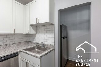 1226 W Rosemont Ave in Chicago, IL - Building Photo - Building Photo