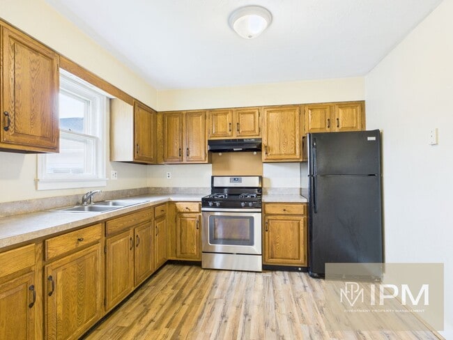 44 N Main St in Mount Wolf, PA - Building Photo - Building Photo