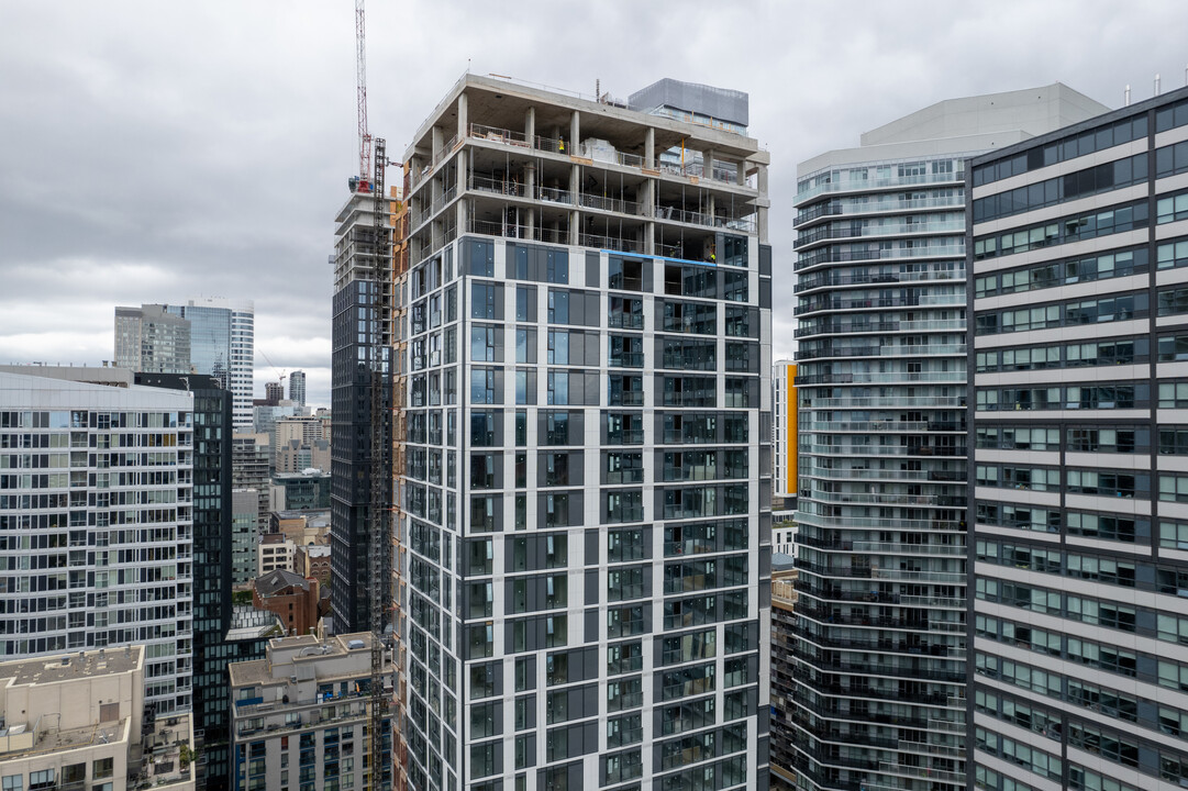 Ivy Condo's in Toronto, ON - Building Photo