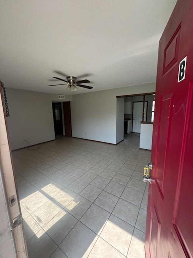 1200 S Greenwich Ave in Russellville, AR - Building Photo - Building Photo