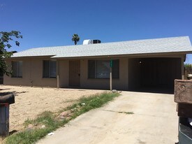 7893 W Pasadena Ave in Glendale, AZ - Building Photo