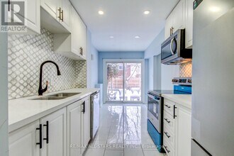 50 Verne Cres in Toronto, ON - Building Photo - Building Photo