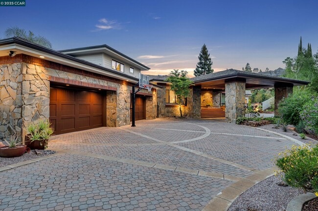 1121 Eagle Nest Ct in Danville, CA - Building Photo - Building Photo
