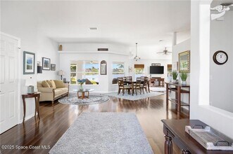 935 Southlakes Way SW in Vero Beach, FL - Building Photo - Building Photo