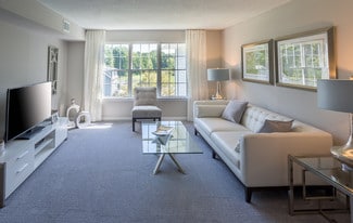 Bridgewater Apartments in Ballston Spa, NY - Building Photo