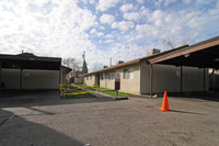 526 Vermont Ave in Turlock, CA - Building Photo - Building Photo