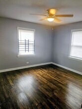 7632 S Jeffery Blvd in Chicago, IL - Building Photo - Building Photo