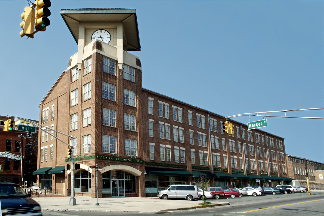 Hamilton Square Residential in Paterson, NJ - Building Photo