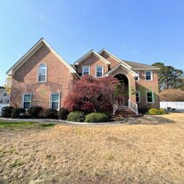 1325 Meggett Dr in Chesapeake, VA - Building Photo
