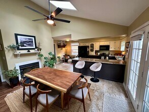 1205 Woodbridge Dr in Clarksville, TN - Building Photo - Building Photo