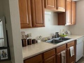 443 S State St in Provo, UT - Foto de edificio - Building Photo