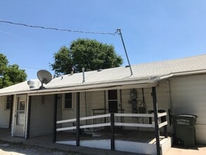 1506 McArtor Rd in Dodge City, KS - Building Photo - Building Photo