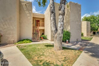 9270 E Mission Ln, Unit 219 in Scottsdale, AZ - Building Photo - Building Photo