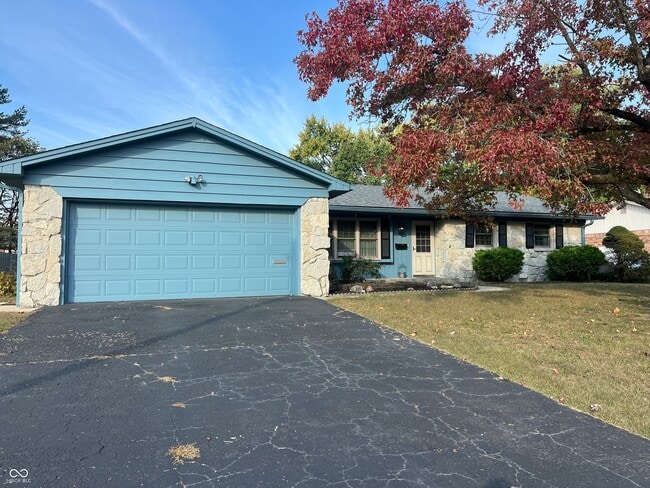 property at 616 Lawndale Dr