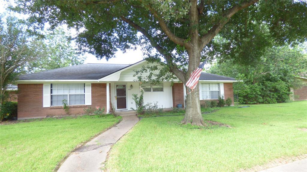 15703 Jersey Dr in Jersey Village, TX - Foto de edificio