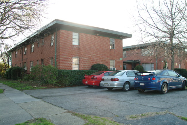 201 E Ocean View Ave in Norfolk, VA - Building Photo - Building Photo