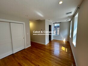 5 Grove St in Boston, MA - Building Photo - Building Photo