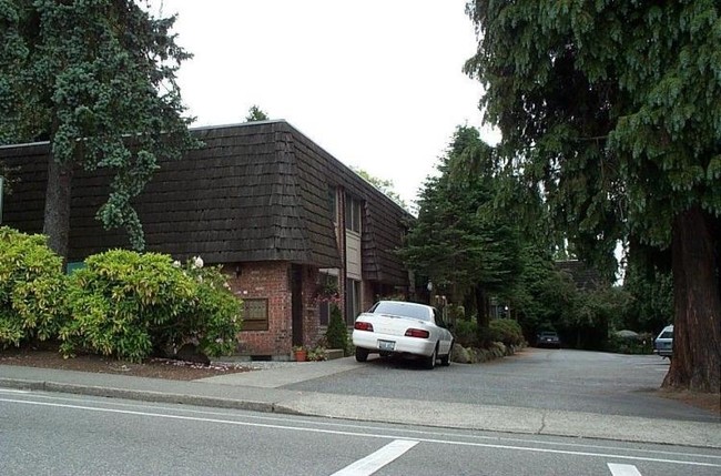 Cypress Lane Apartments in Bothell, WA - Building Photo - Building Photo