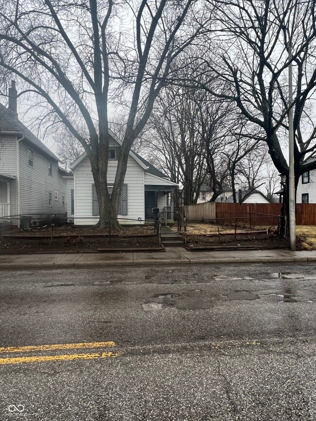 property at 2509 E 10th St