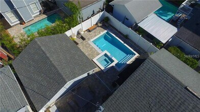 2905 W Bay Ct Ave in Tampa, FL - Building Photo - Building Photo