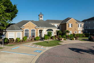 Villaggio on the Lakes in Port Orange, FL - Building Photo - Building Photo