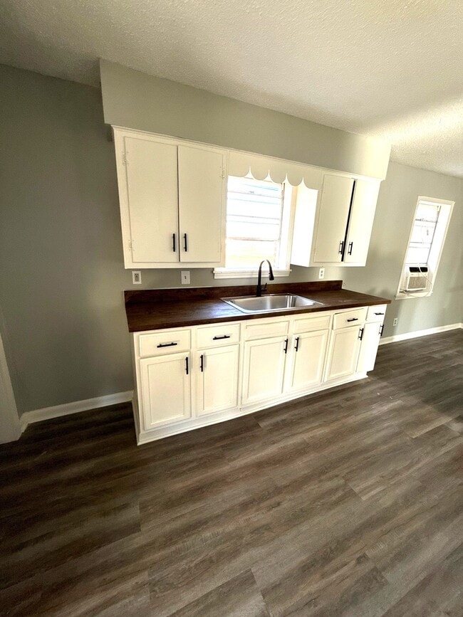 102 Honeysuckle St in Gates, TN - Building Photo - Building Photo