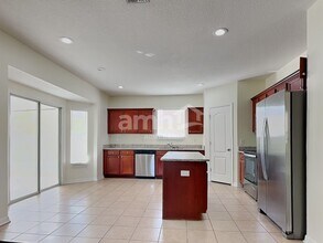 9848 Edmonton Dr in Land O Lakes, FL - Building Photo - Building Photo