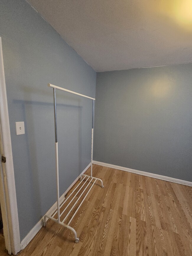 14 Denbigh Cres in Toronto, ON - Building Photo - Building Photo