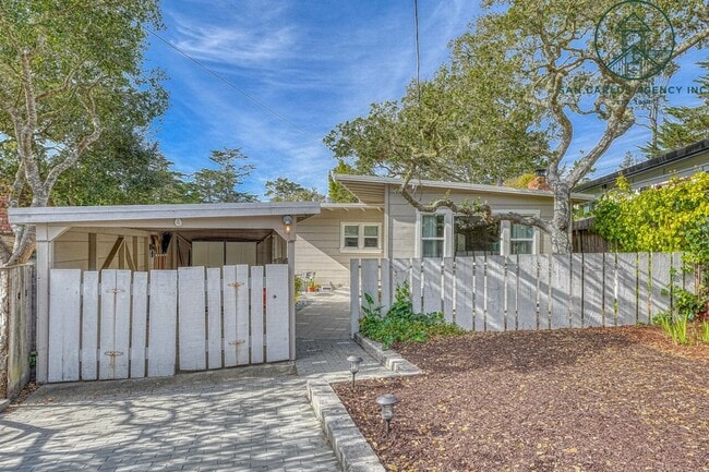 property at 3 Carpenter St