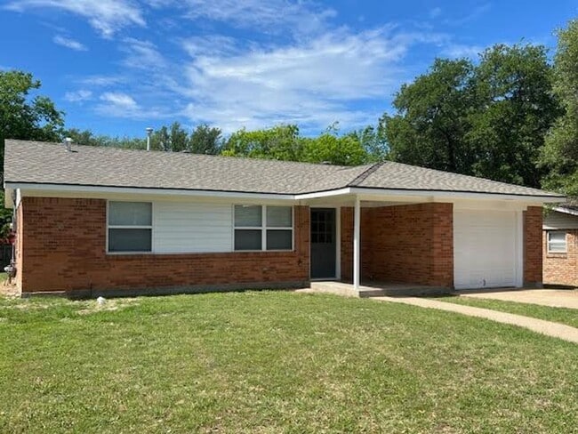 1212 La Porte Dr in Waco, TX - Building Photo - Building Photo