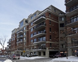 Metropolitan Phase I in Ottawa, ON - Building Photo