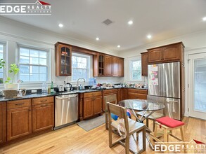 19 Mapleton St, Unit 1 in Boston, MA - Building Photo - Building Photo