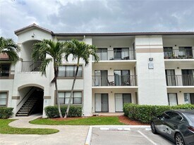 530 S Park Rd in Hollywood, FL - Building Photo