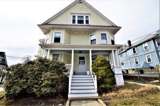 32 Bigelow St in Boston, MA - Building Photo - Building Photo