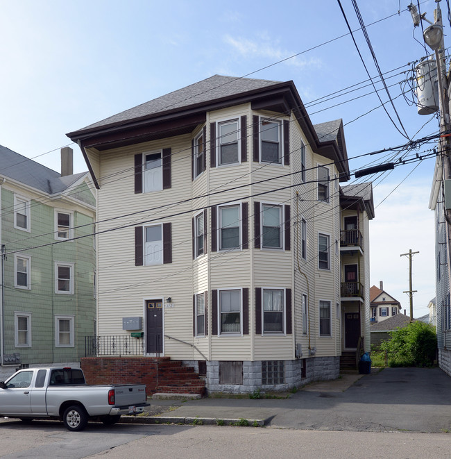 112 Eugenia St in New Bedford, MA - Building Photo - Building Photo