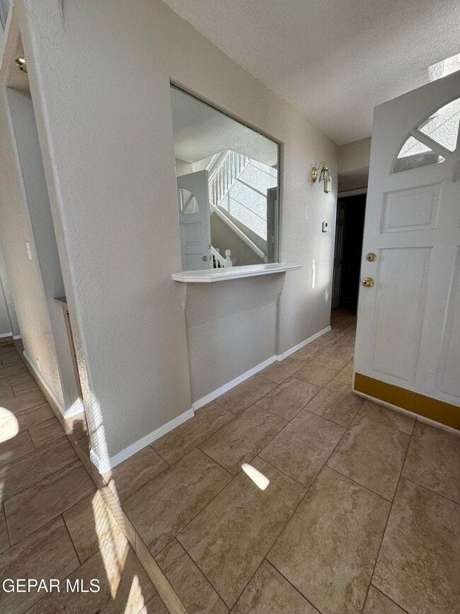 1801 Garden Gate Way in El Paso, TX - Building Photo - Building Photo