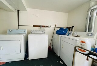9 Houghton St, Unit 3 in Somerville, MA - Building Photo - Building Photo